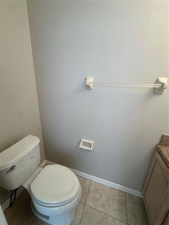 For Rent: $2,400 (4 beds, 2 baths, 2815 Square Feet)