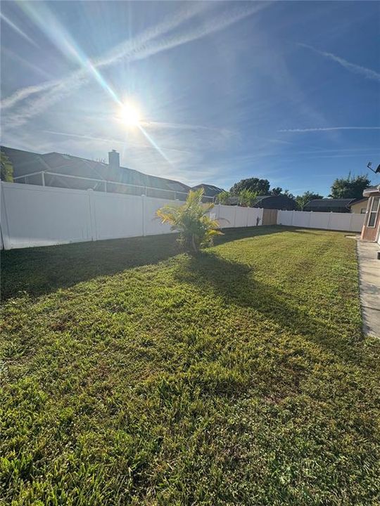 For Rent: $2,400 (4 beds, 2 baths, 2815 Square Feet)