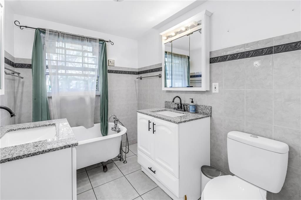 待售: $450,000 (2 贝兹, 2 浴室, 1730 平方英尺)