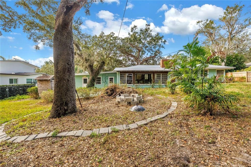 待售: $450,000 (2 贝兹, 2 浴室, 1730 平方英尺)