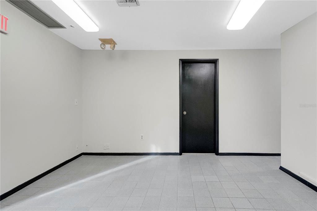 待售: $1,000,000 (0 贝兹, 0 浴室, 5814 平方英尺)