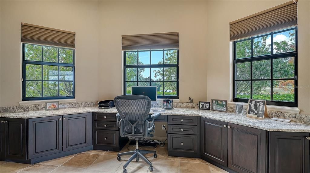 На продажу: $2,900,000 (4 спален, 4 ванн, 4671 Квадратных фут)