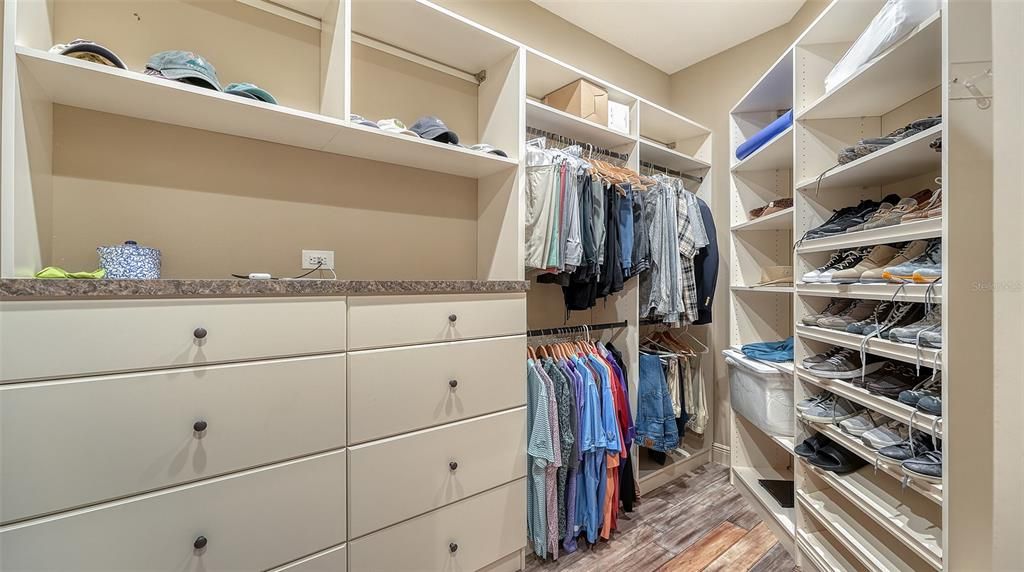 На продажу: $2,900,000 (4 спален, 4 ванн, 4671 Квадратных фут)