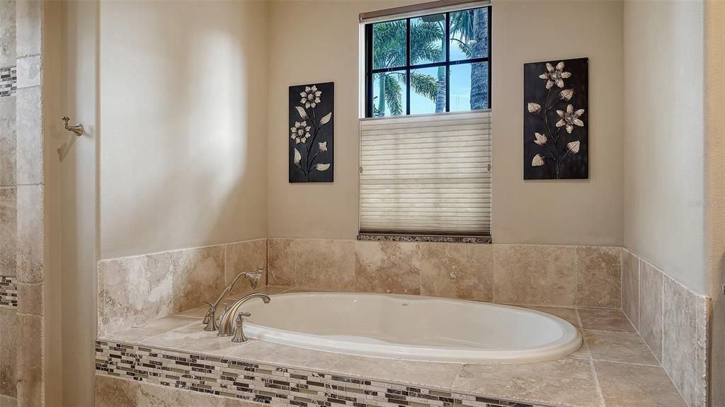 На продажу: $2,900,000 (4 спален, 4 ванн, 4671 Квадратных фут)