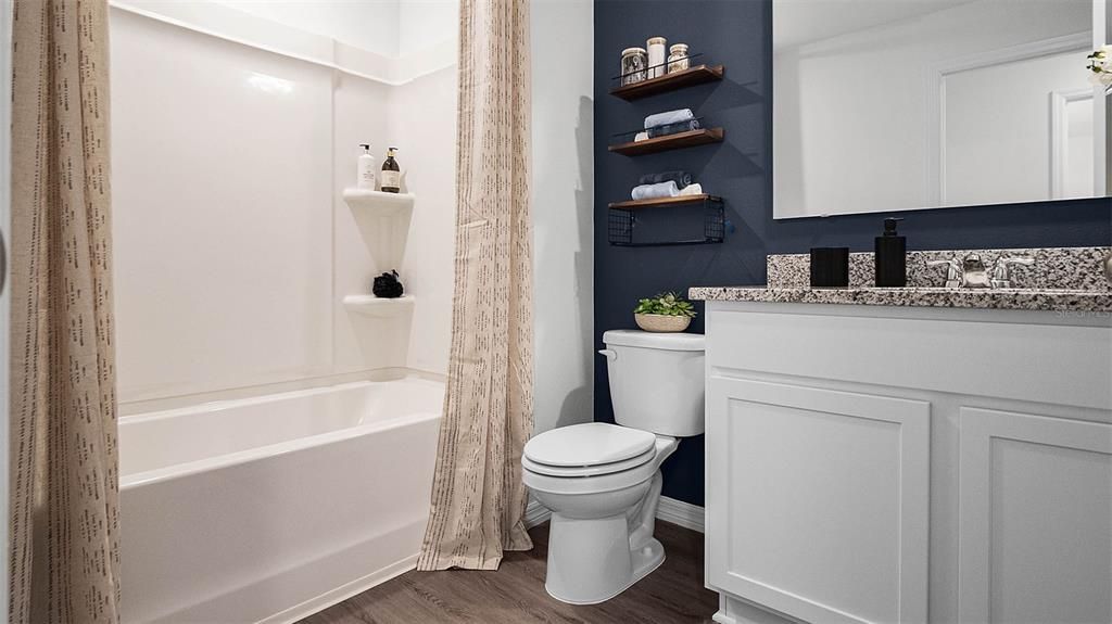 На продажу: $372,990 (3 спален, 2 ванн, 1816 Квадратных фут)