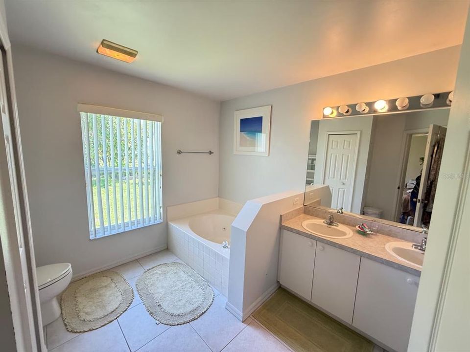 For Sale: $399,000 (3 beds, 2 baths, 2020 Square Feet)