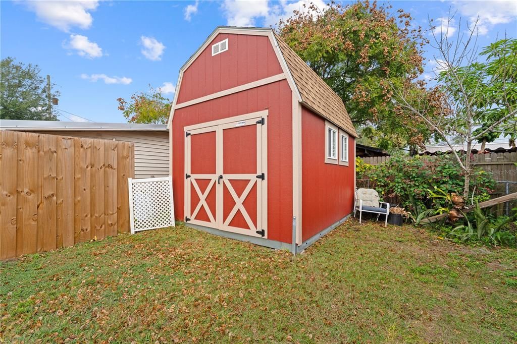 For Sale: $175,000 (1 beds, 1 baths, 696 Square Feet)