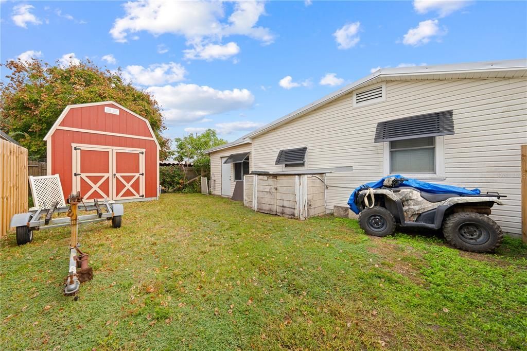 For Sale: $175,000 (1 beds, 1 baths, 696 Square Feet)