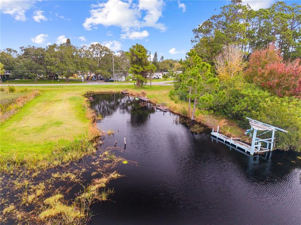 For Sale: $175,000 (1 beds, 1 baths, 696 Square Feet)