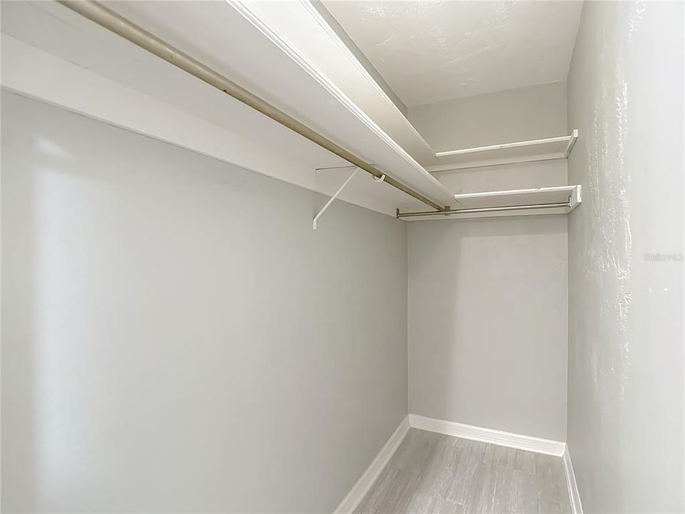 Под контрактом: $519,900 (3 спален, 2 ванн, 2220 Квадратных фут)