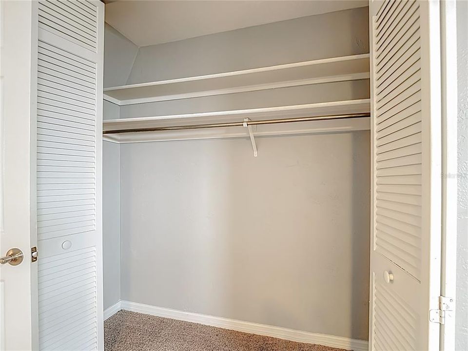 Под контрактом: $519,900 (3 спален, 2 ванн, 2220 Квадратных фут)