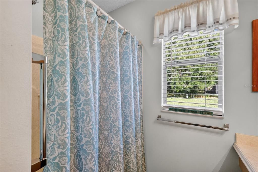 待售: $315,000 (2 贝兹, 2 浴室, 1248 平方英尺)