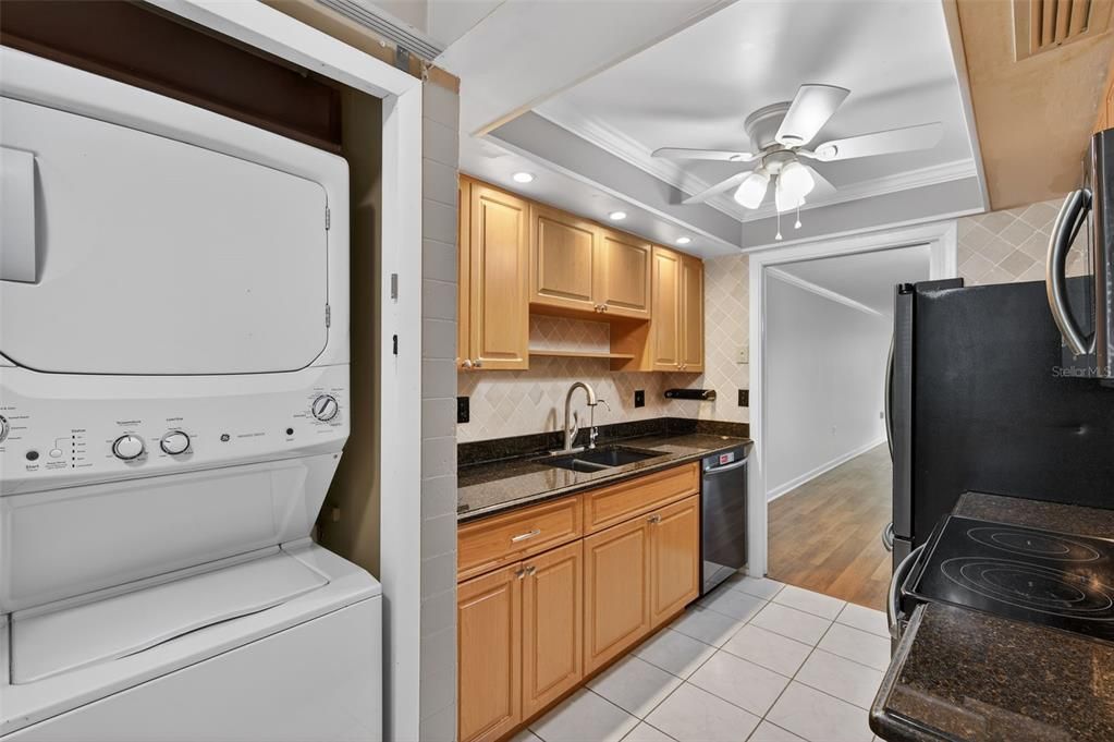 For Sale: $180,000 (2 beds, 2 baths, 1150 Square Feet)