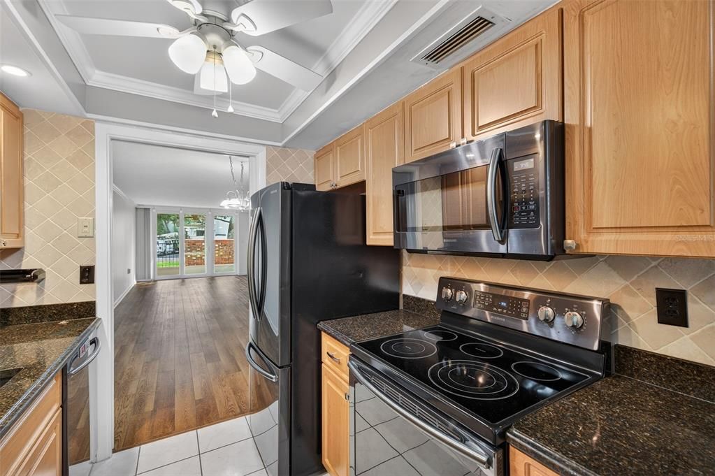 For Sale: $180,000 (2 beds, 2 baths, 1150 Square Feet)