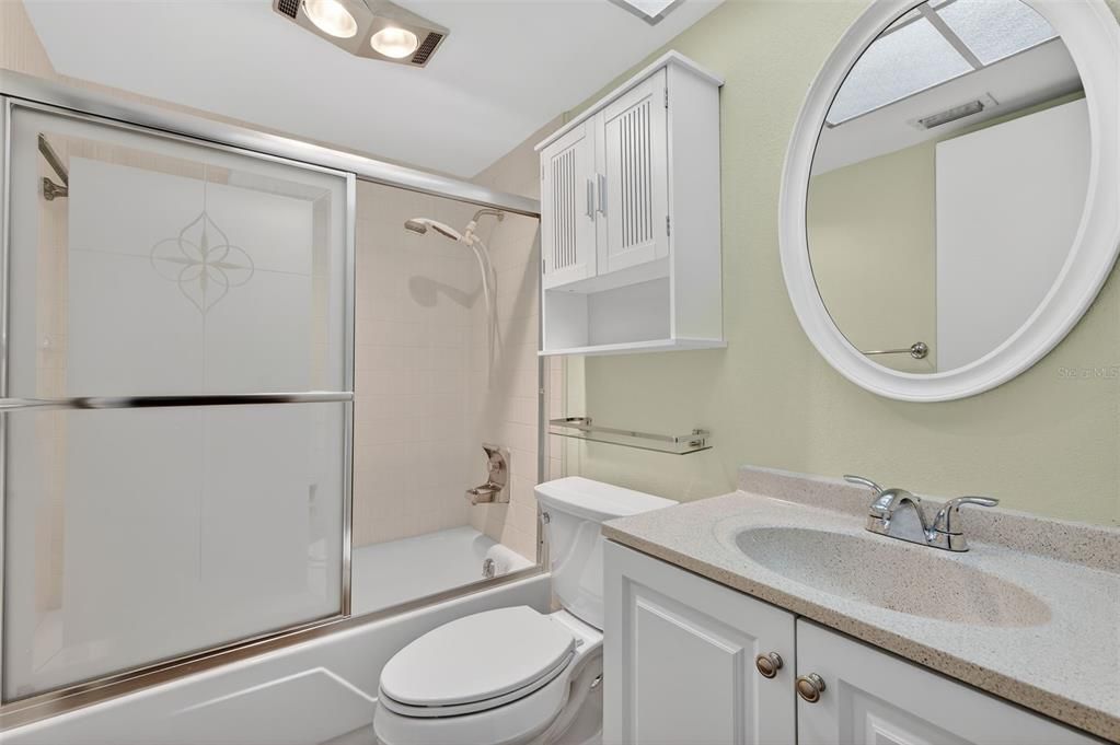 For Sale: $180,000 (2 beds, 2 baths, 1150 Square Feet)