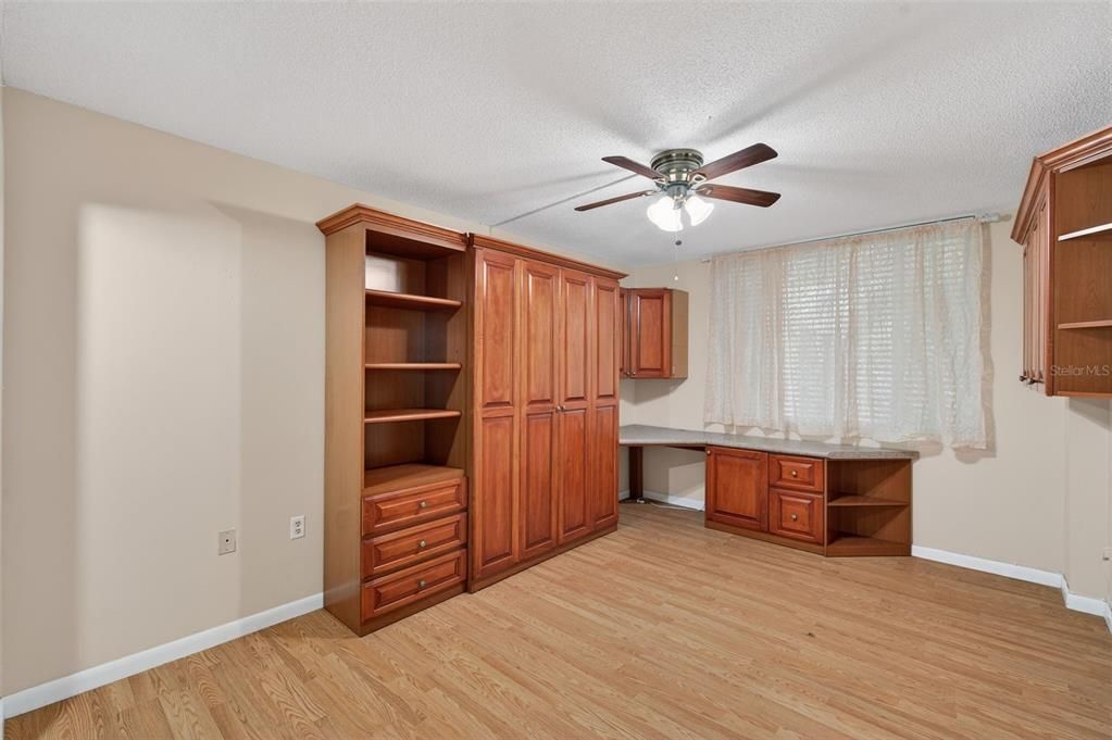 For Sale: $180,000 (2 beds, 2 baths, 1150 Square Feet)