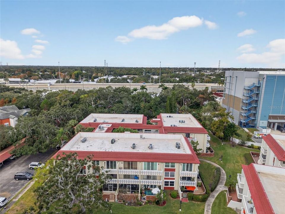 На продажу: $180,000 (2 спален, 2 ванн, 1150 Квадратных фут)