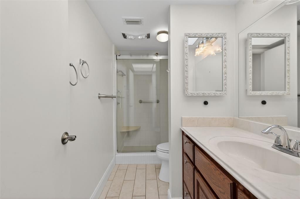 For Sale: $180,000 (2 beds, 2 baths, 1150 Square Feet)