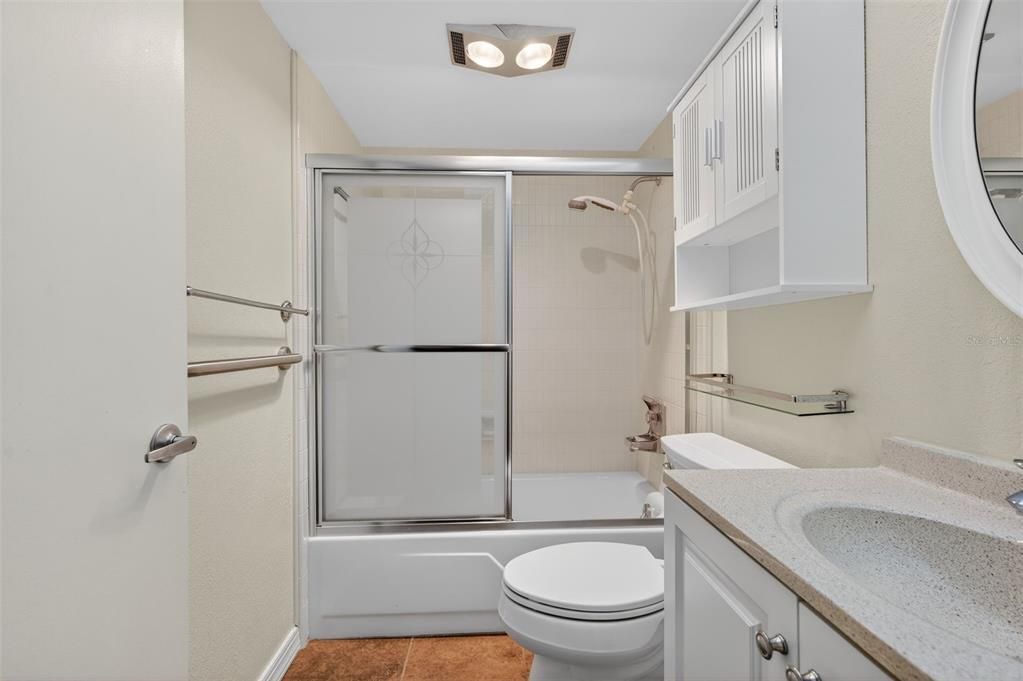 For Sale: $180,000 (2 beds, 2 baths, 1150 Square Feet)