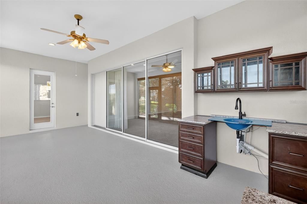 For Sale: $544,000 (3 beds, 2 baths, 2000 Square Feet)