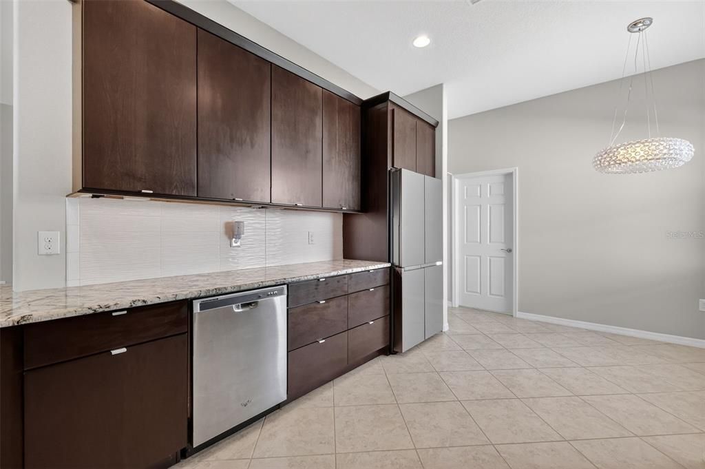 For Sale: $544,000 (3 beds, 2 baths, 2000 Square Feet)