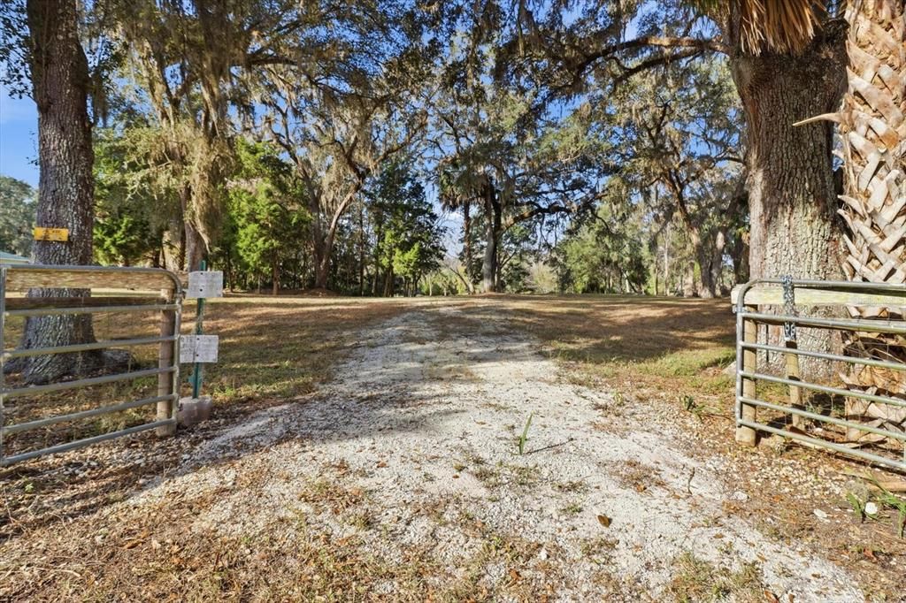 En Venta: $301,917 (6.04 acres)