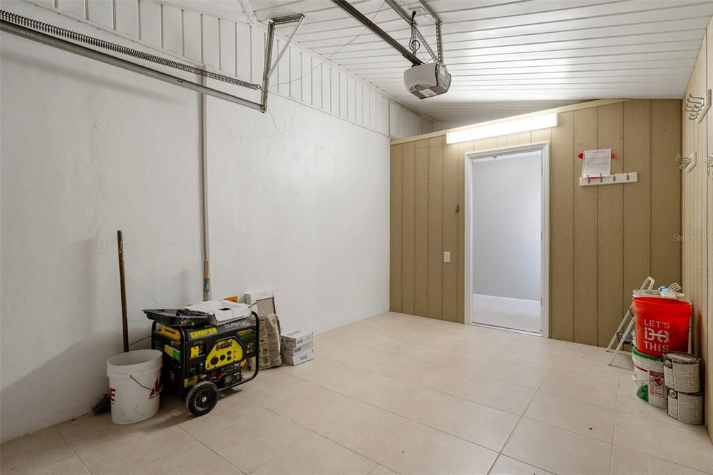 For Rent: $2,400 (2 beds, 2 baths, 1236 Square Feet)