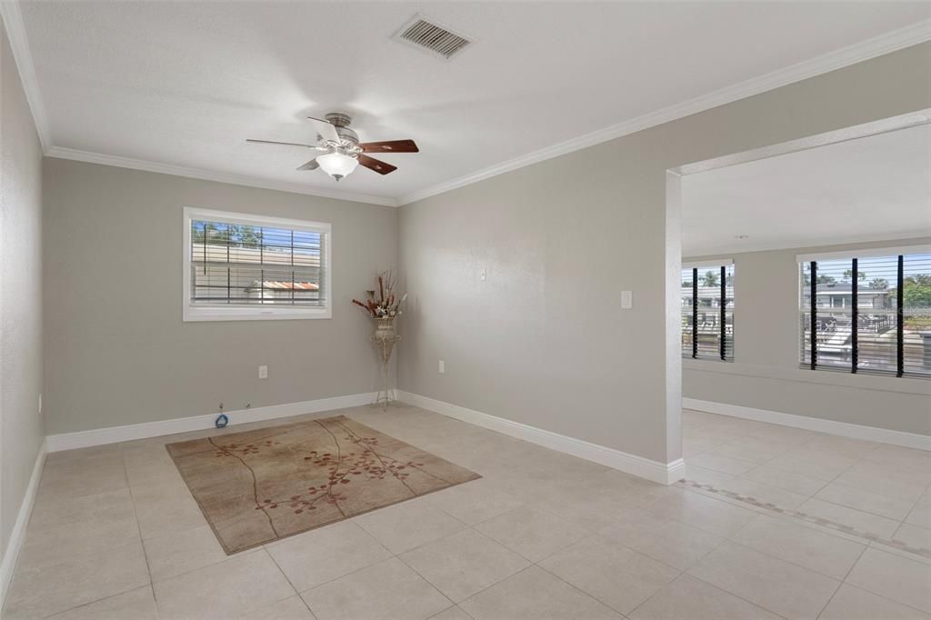 For Rent: $2,400 (2 beds, 2 baths, 1236 Square Feet)