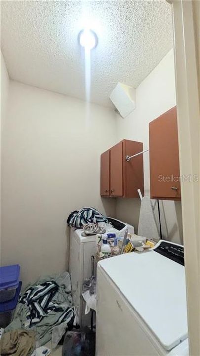 На продажу: $399,900 (3 спален, 2 ванн, 2363 Квадратных фут)