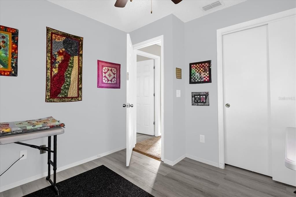 En Venta: $450,000 (4 camas, 2 baños, 1834 Pies cuadrados)