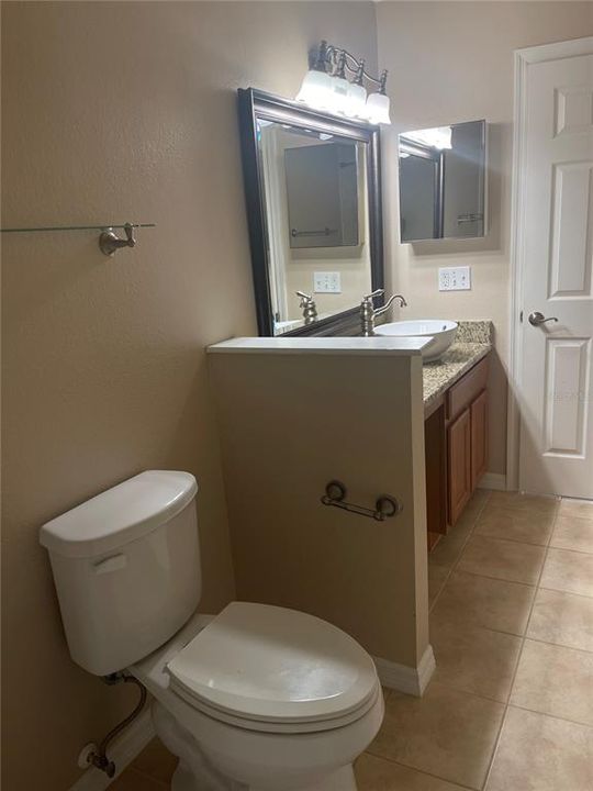 出租: $2,100 (3 贝兹, 2 浴室, 1880 平方英尺)