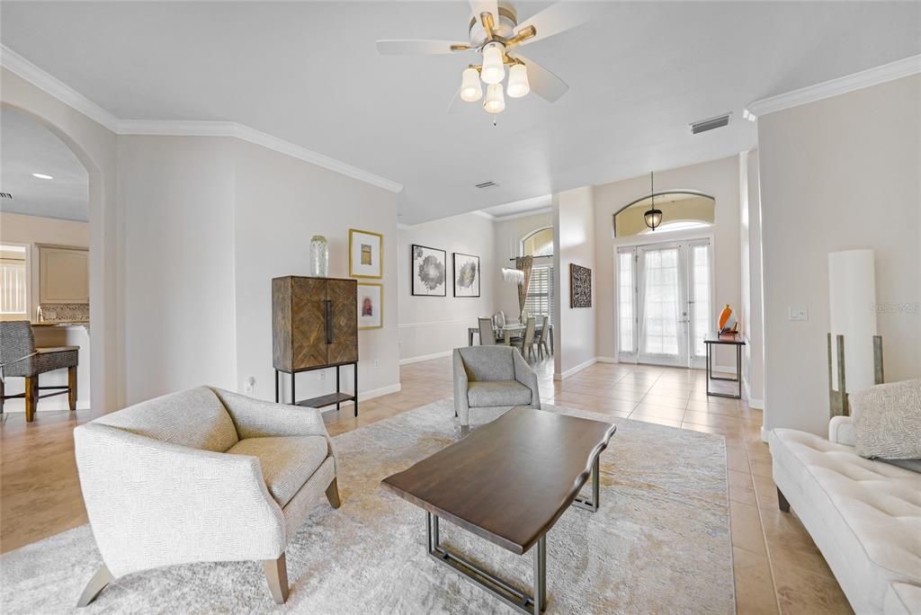 En Venta: $599,000 (3 camas, 2 baños, 3339 Pies cuadrados)