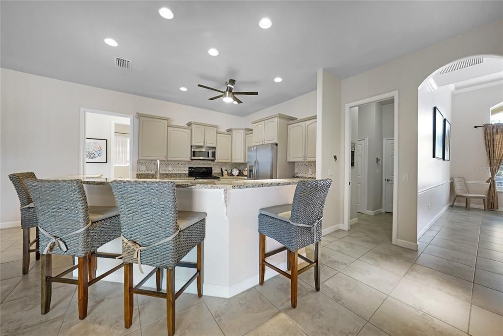 En Venta: $599,000 (3 camas, 2 baños, 3339 Pies cuadrados)