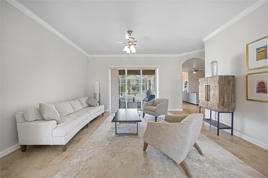 En Venta: $599,000 (3 camas, 2 baños, 3339 Pies cuadrados)