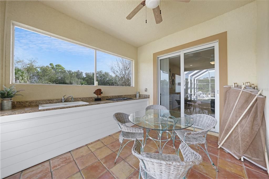 En Venta: $599,000 (3 camas, 2 baños, 3339 Pies cuadrados)