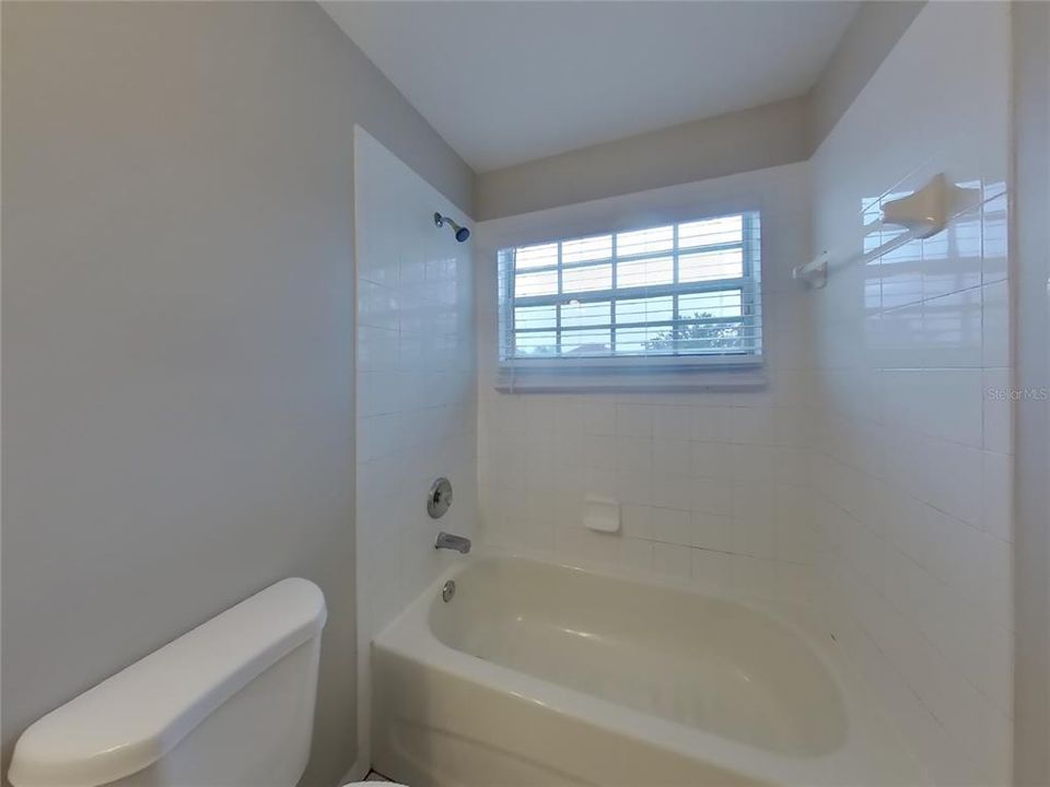 For Rent: $2,499 (3 beds, 2 baths, 2364 Square Feet)