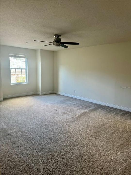 For Rent: $2,395 (3 beds, 2 baths, 1872 Square Feet)