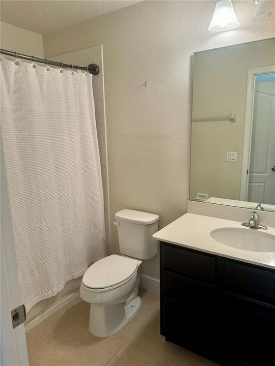 For Rent: $2,395 (3 beds, 2 baths, 1872 Square Feet)