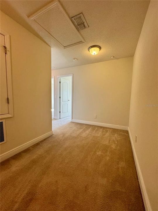 For Rent: $2,395 (3 beds, 2 baths, 1872 Square Feet)