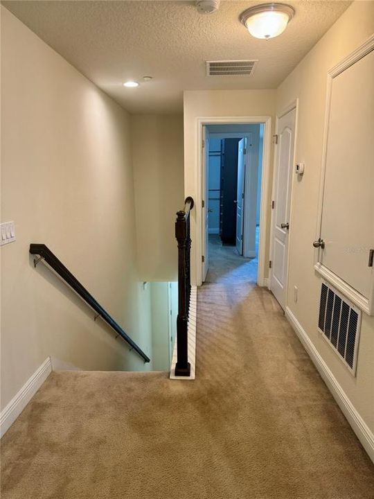 For Rent: $2,395 (3 beds, 2 baths, 1872 Square Feet)