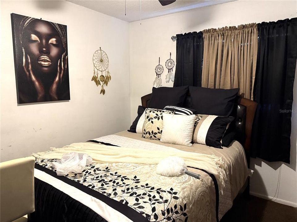 En Venta: $425,000 (4 camas, 0 baños, 1441 Pies cuadrados)