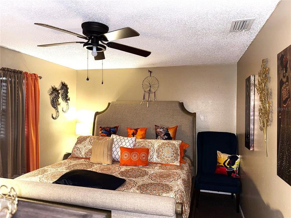 En Venta: $425,000 (4 camas, 0 baños, 1441 Pies cuadrados)