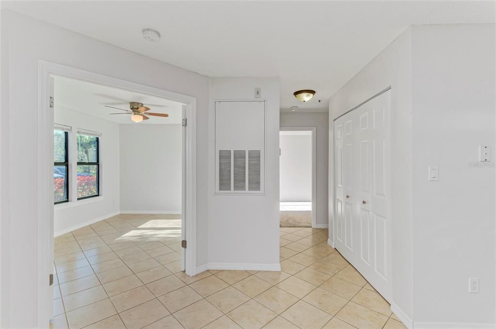 待售: $259,000 (3 贝兹, 2 浴室, 1260 平方英尺)