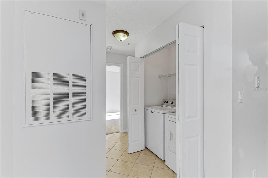 待售: $259,000 (3 贝兹, 2 浴室, 1260 平方英尺)