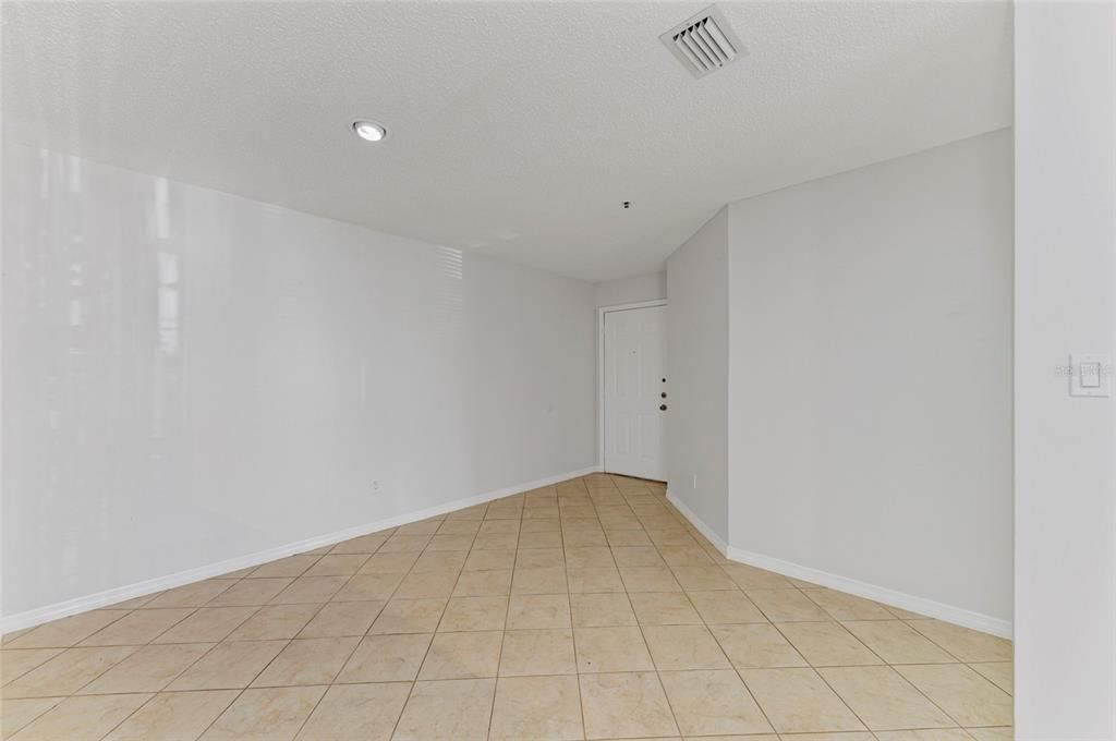 待售: $259,000 (3 贝兹, 2 浴室, 1260 平方英尺)