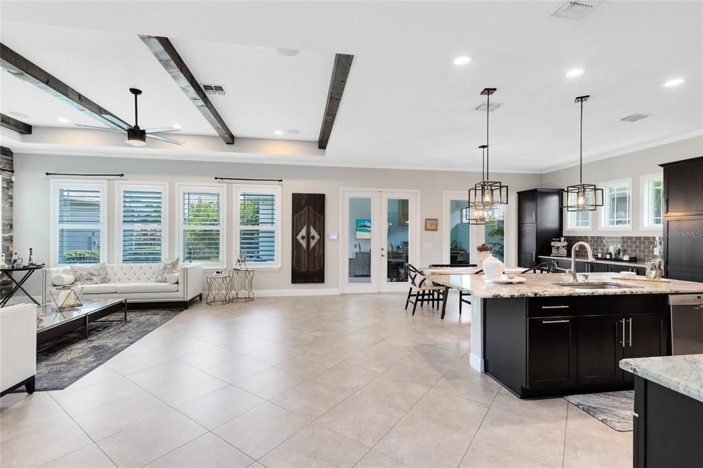 待售: $765,000 (3 贝兹, 2 浴室, 2401 平方英尺)