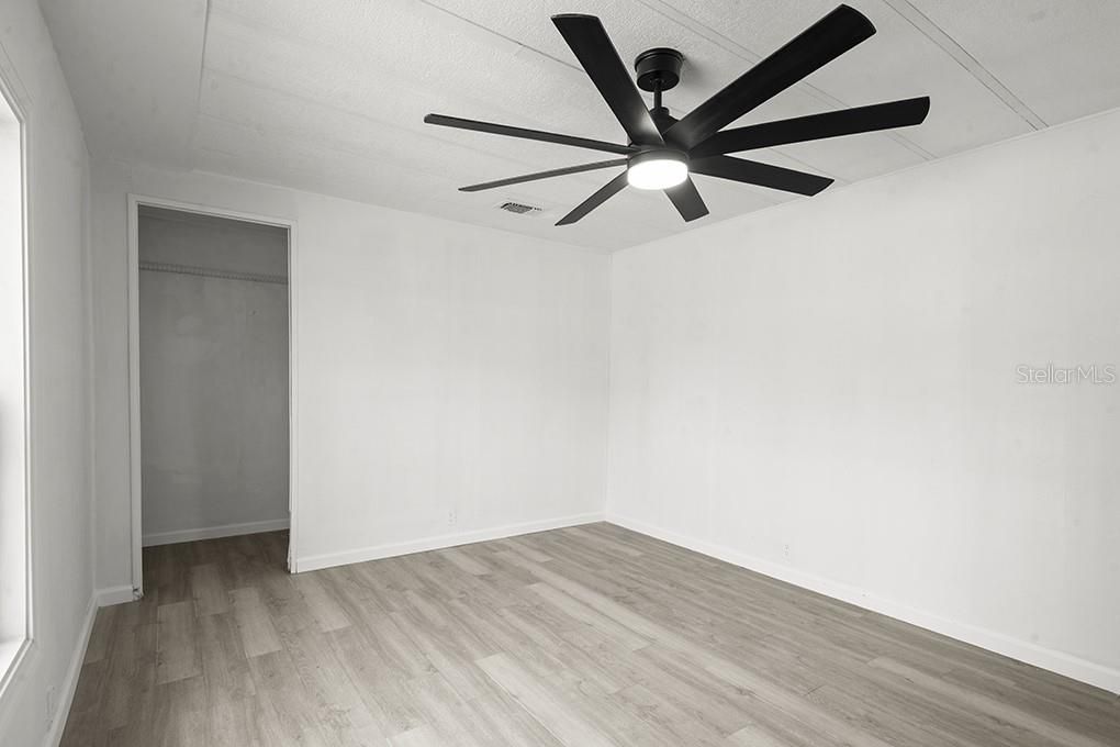 待售: $160,000 (3 贝兹, 2 浴室, 1006 平方英尺)