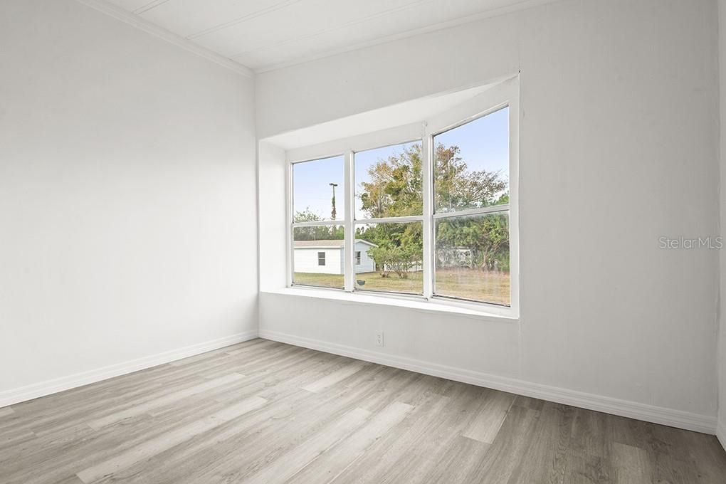 待售: $160,000 (3 贝兹, 2 浴室, 1006 平方英尺)