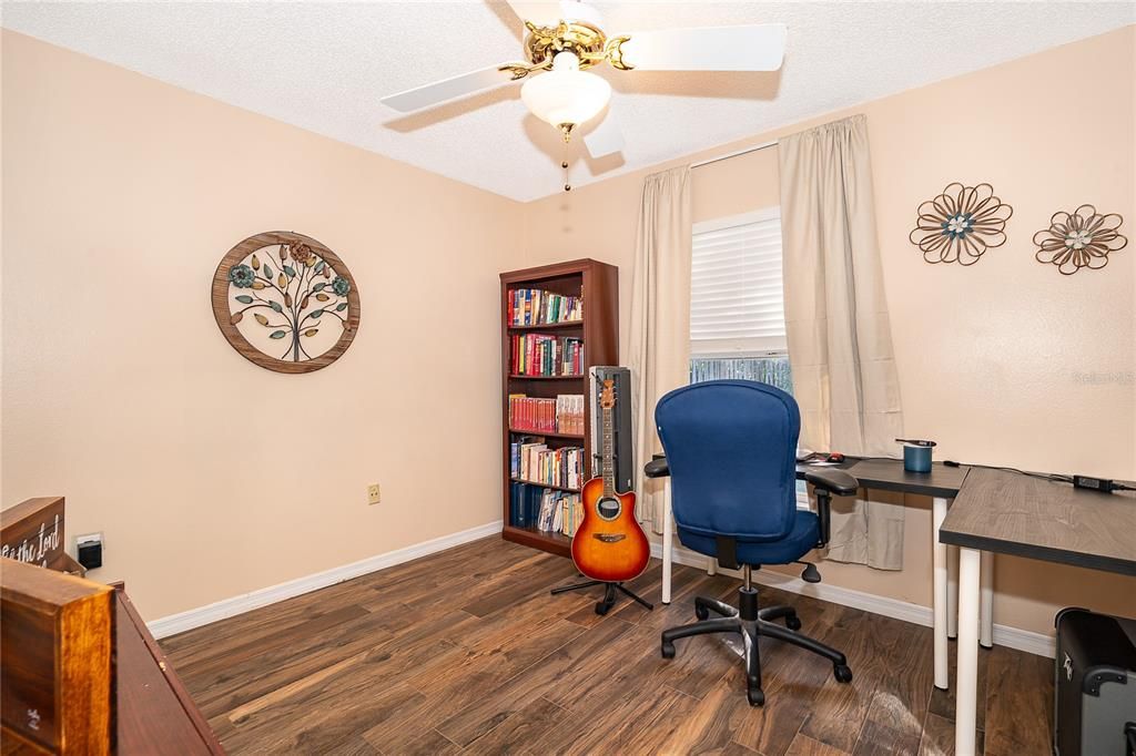 待售: $365,000 (3 贝兹, 2 浴室, 1264 平方英尺)