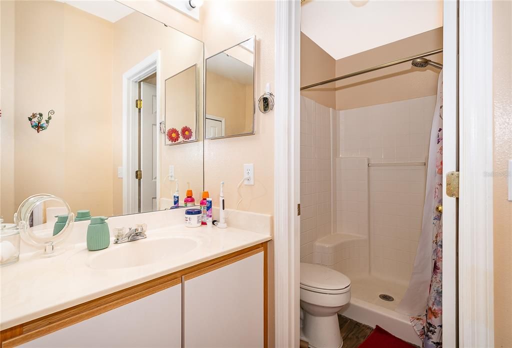 待售: $365,000 (3 贝兹, 2 浴室, 1264 平方英尺)